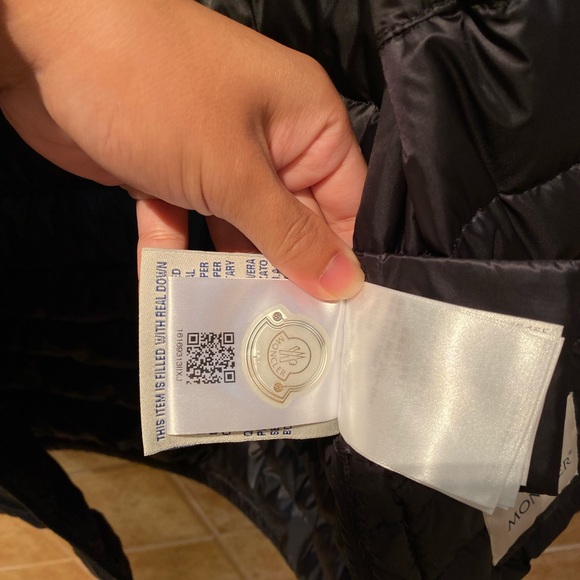 SOLD - Moncler Lans Black Size 0/ XS - Picture 9 of 11